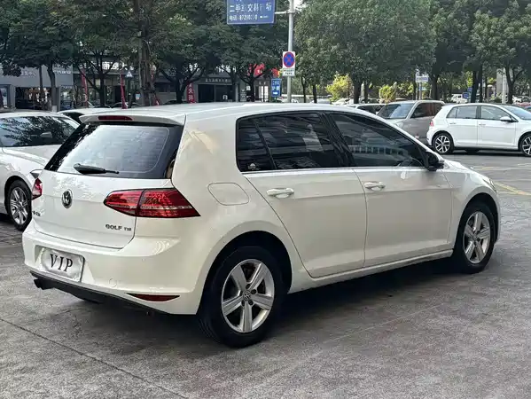 Volkswagen Golf 2016