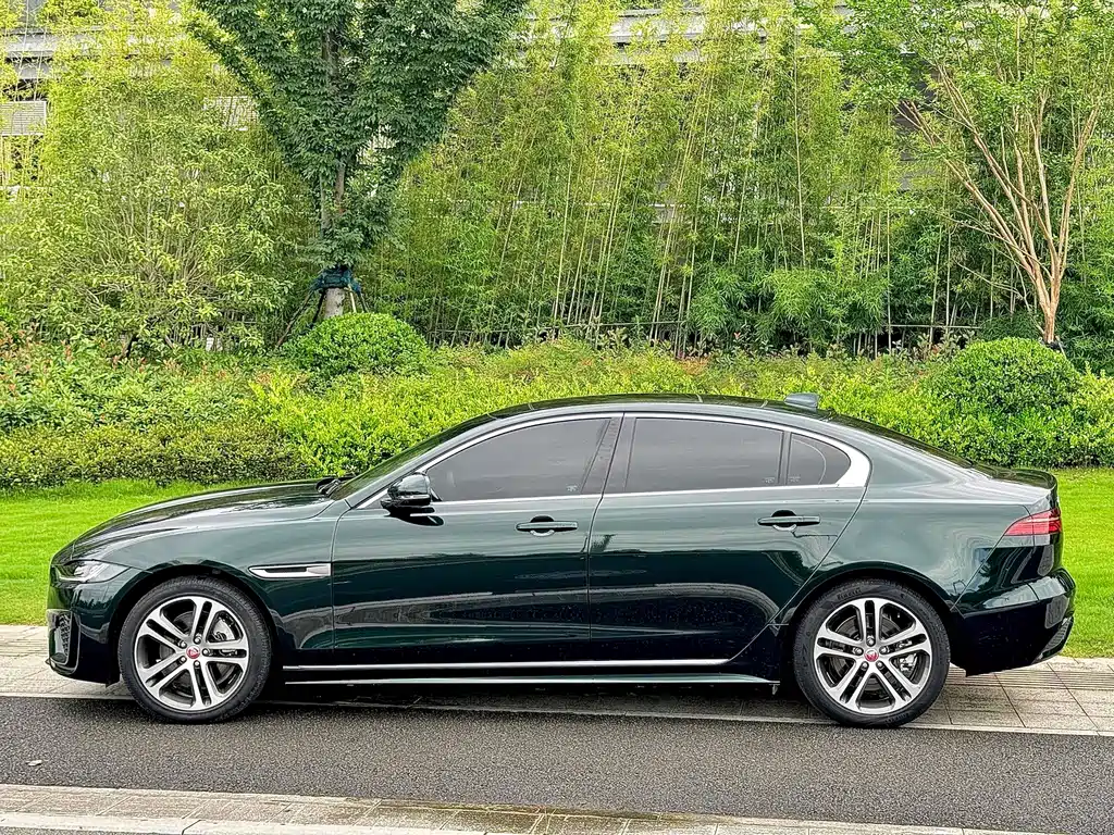 Jaguar XEL 2023 — фото 11