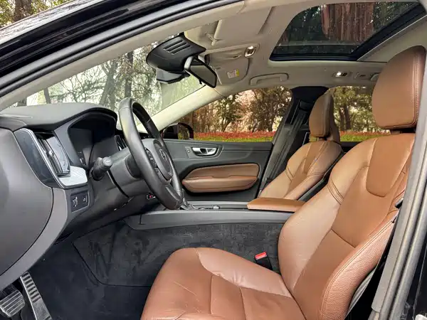 Volvo XC60 2019