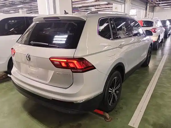 Volkswagen Tiguan L 2019