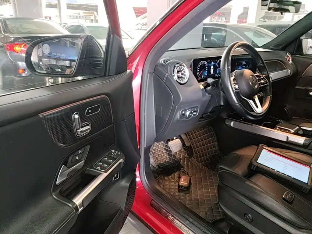 Mercedes-Benz GLB 2020 — фото 16