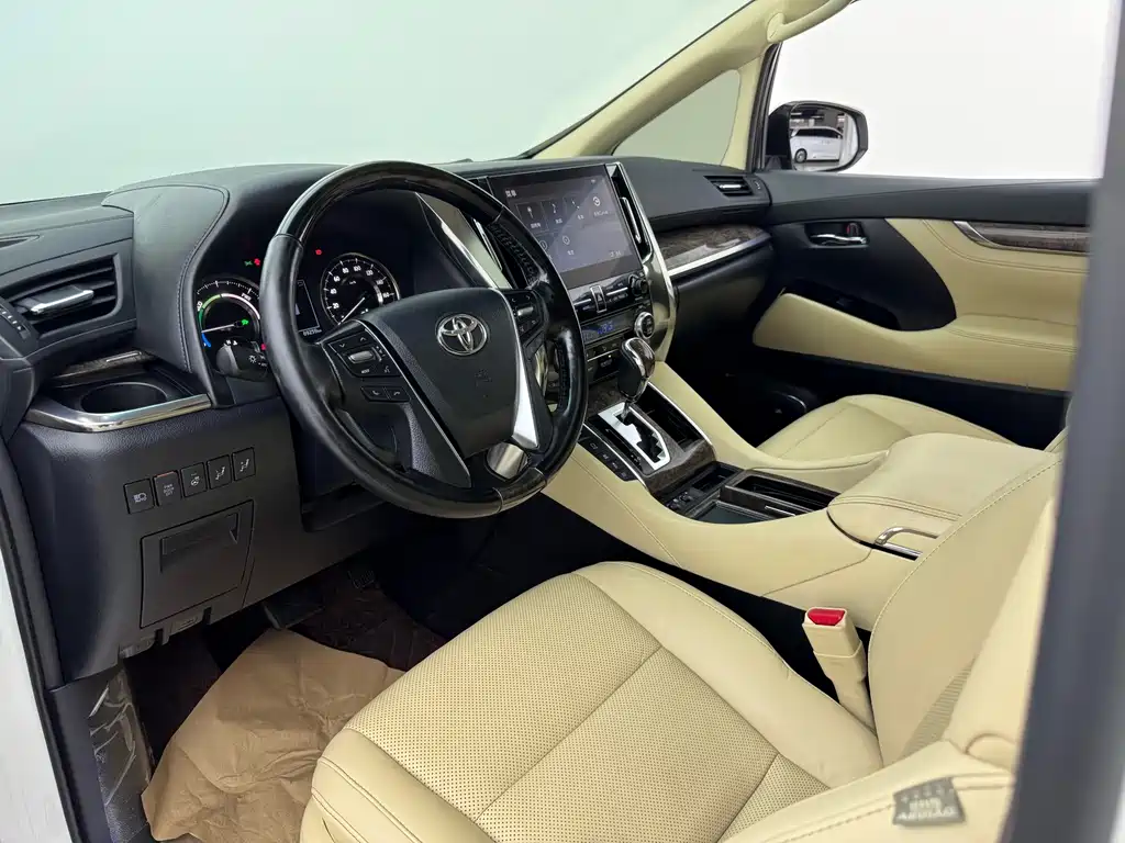 Toyota Vellfire 2021 — фото 3