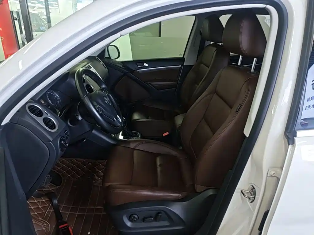 Volkswagen Tiguan 2015 — фото 11