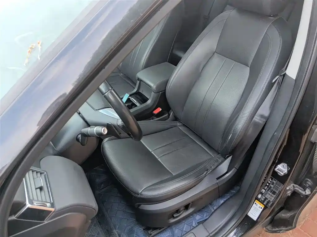 Land Rover Discovery Sport 2019 — фото 15