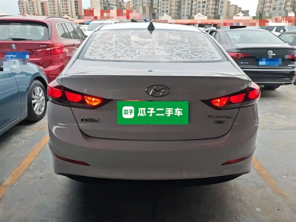 Hyundai Elantra 2018 — фото 6
