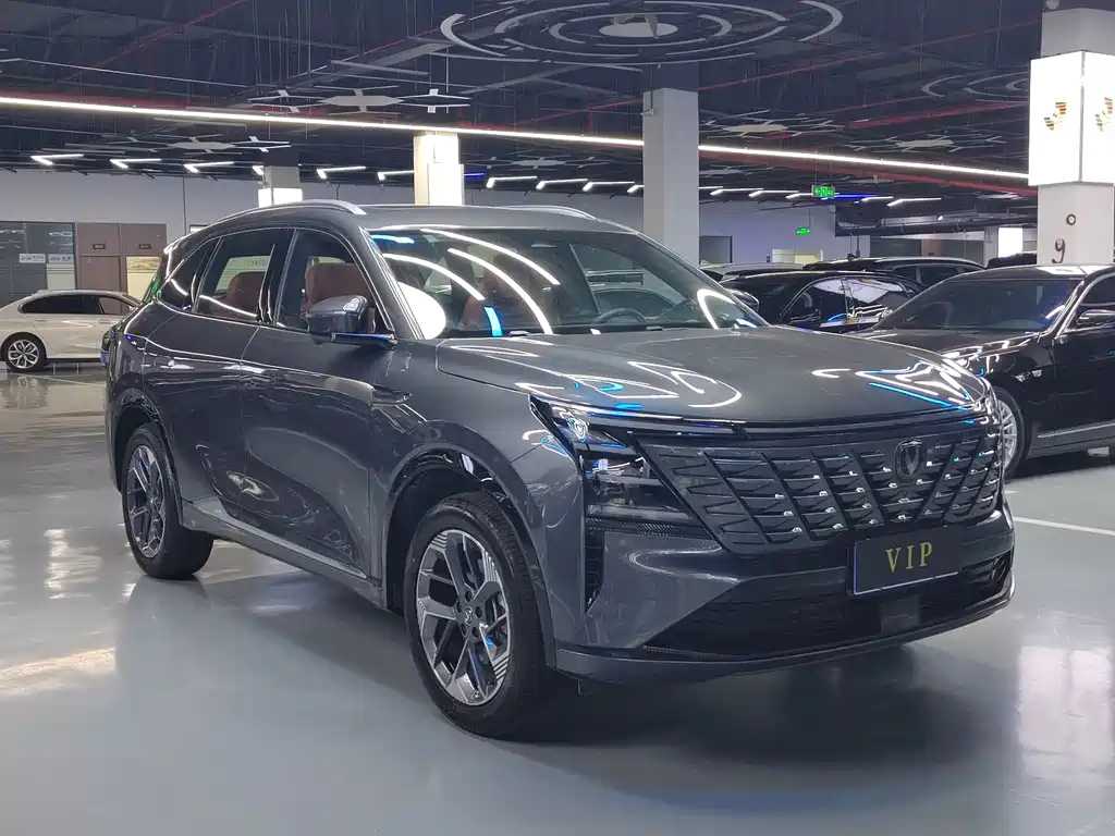 Changan CS75PLUS 2024 — фото 3