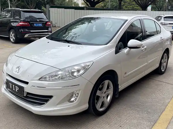 Peugeot 408 2013