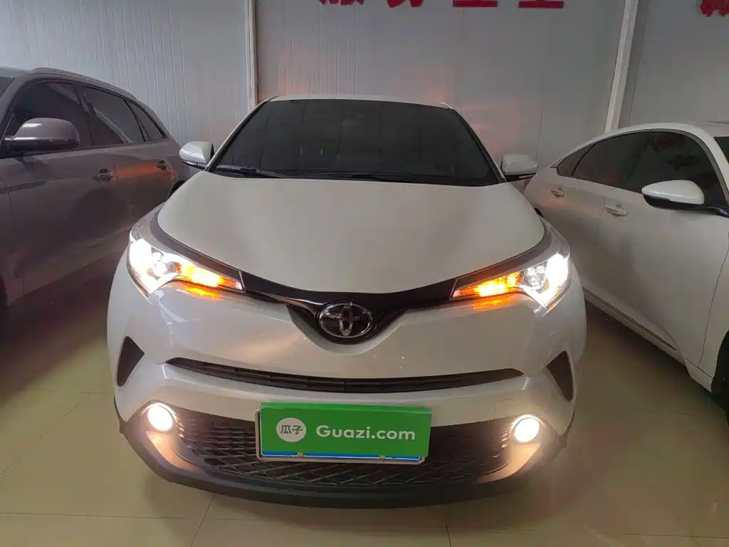 Toyota C-HR 2021