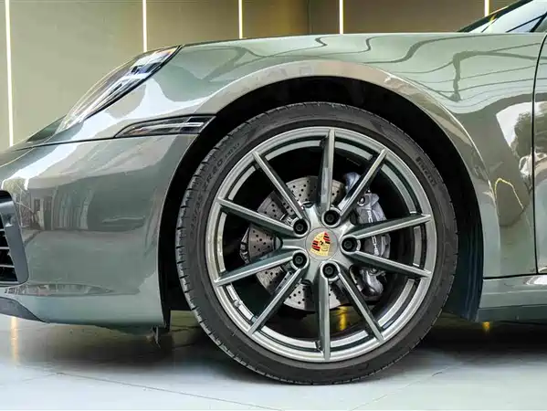 Porsche 911 2021