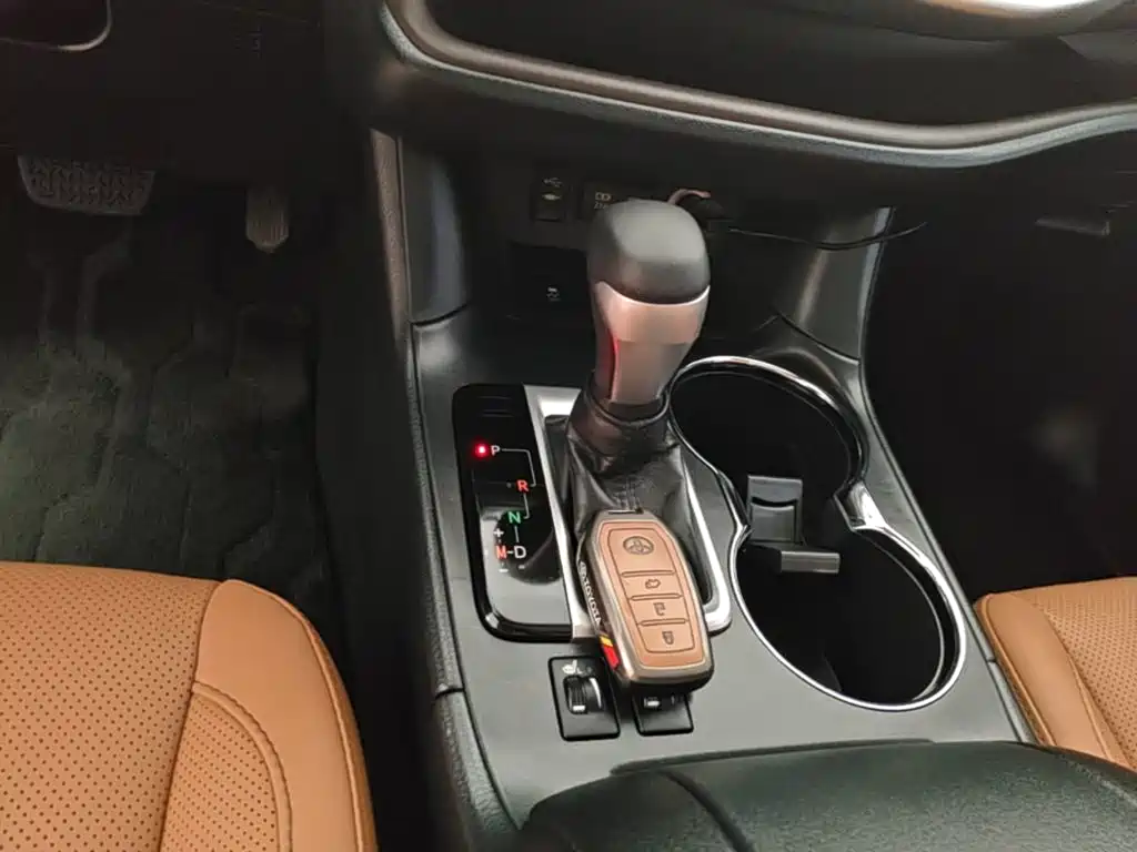 Toyota Highlander 2020 — фото 14