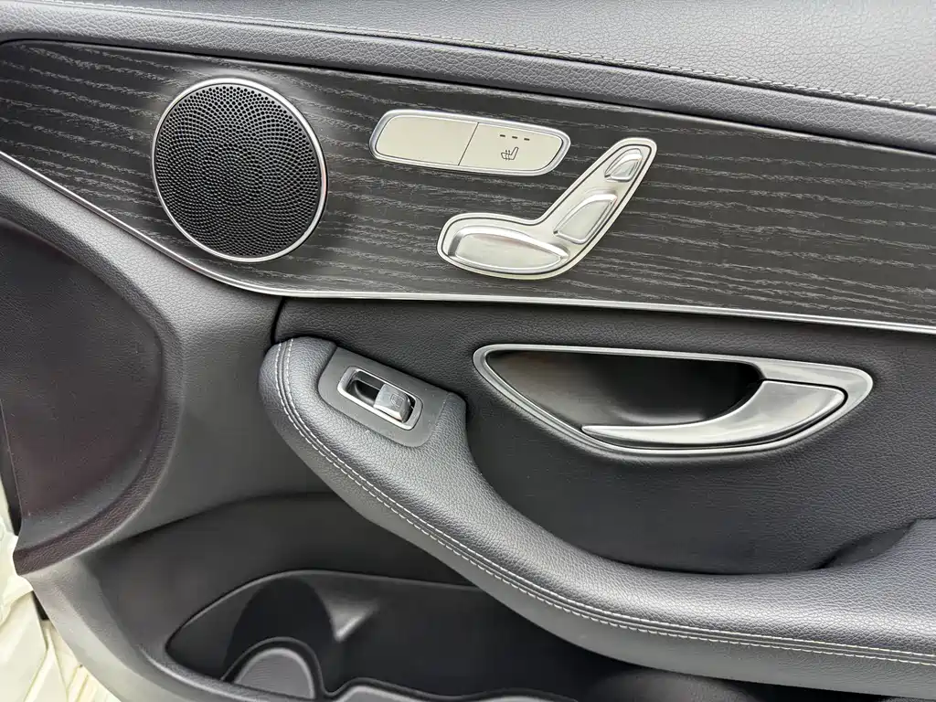 Mercedes-Benz C-Class 2022 — фото 14