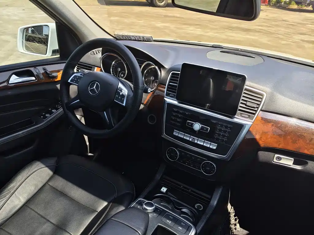 Mercedes-Benz M-Class 2015 — фото 13