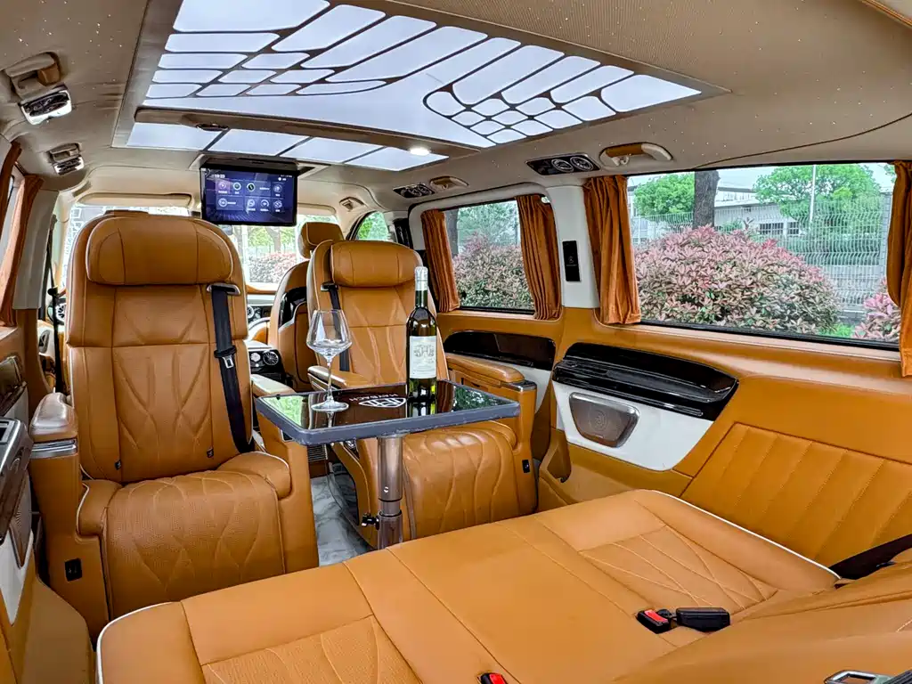Mercedes-Benz Vito 2023 — фото 17