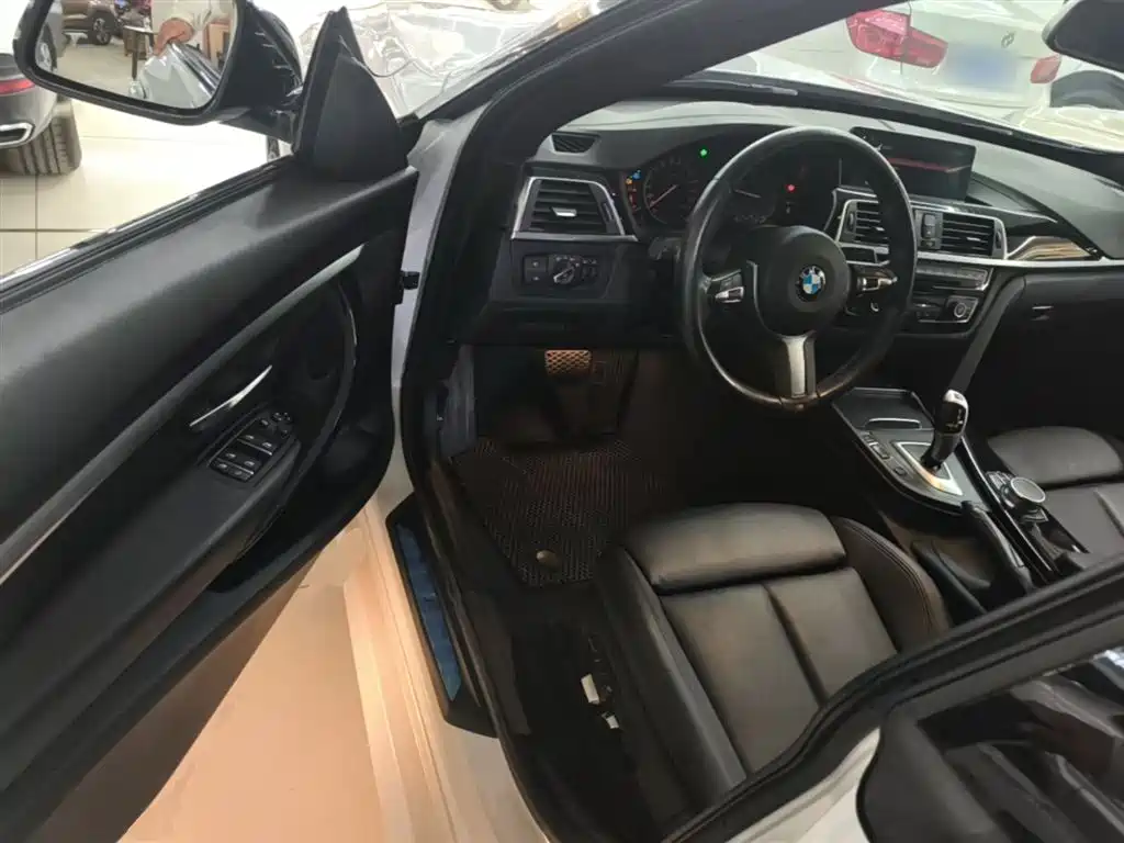 BMW 3 Series GT 2021 — фото 16