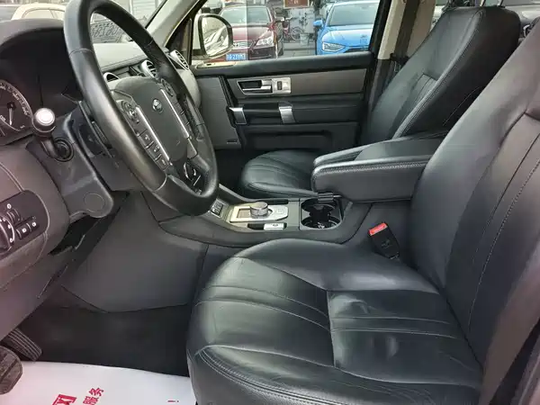 Land Rover Discovery 2015
