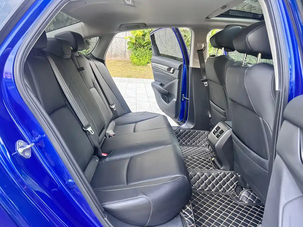 Honda Accord 2020 — фото 13