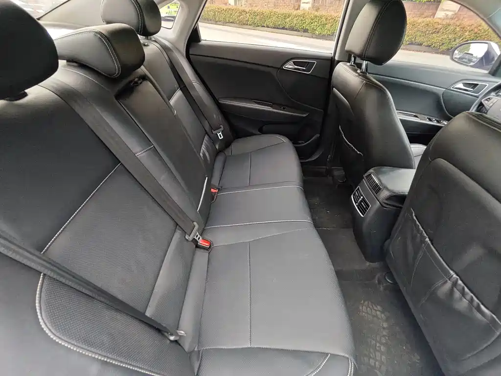 Hyundai Mistra 2014 — фото 12