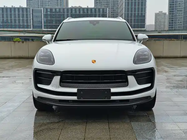 Porsche Macan 2024