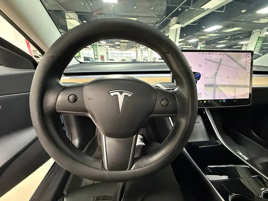 Tesla Model 3 2020 — фото 22