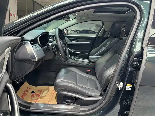 Jaguar XFL 2022