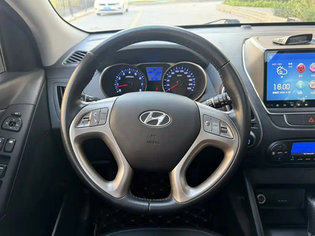 Hyundai ix35 2016 — фото 3
