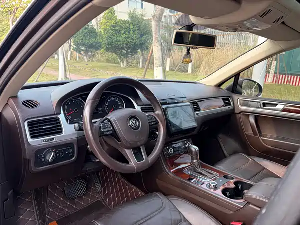 Volkswagen Touareg 2014