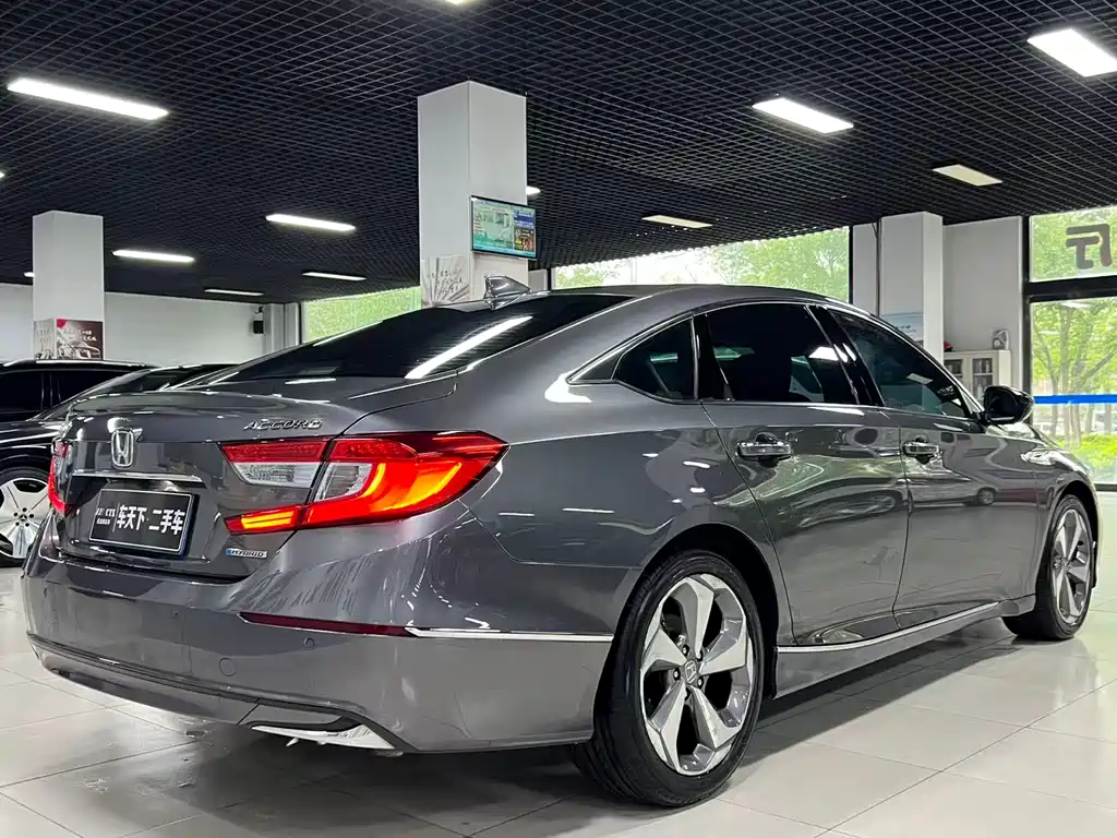 Honda Accord 2020 — фото 6