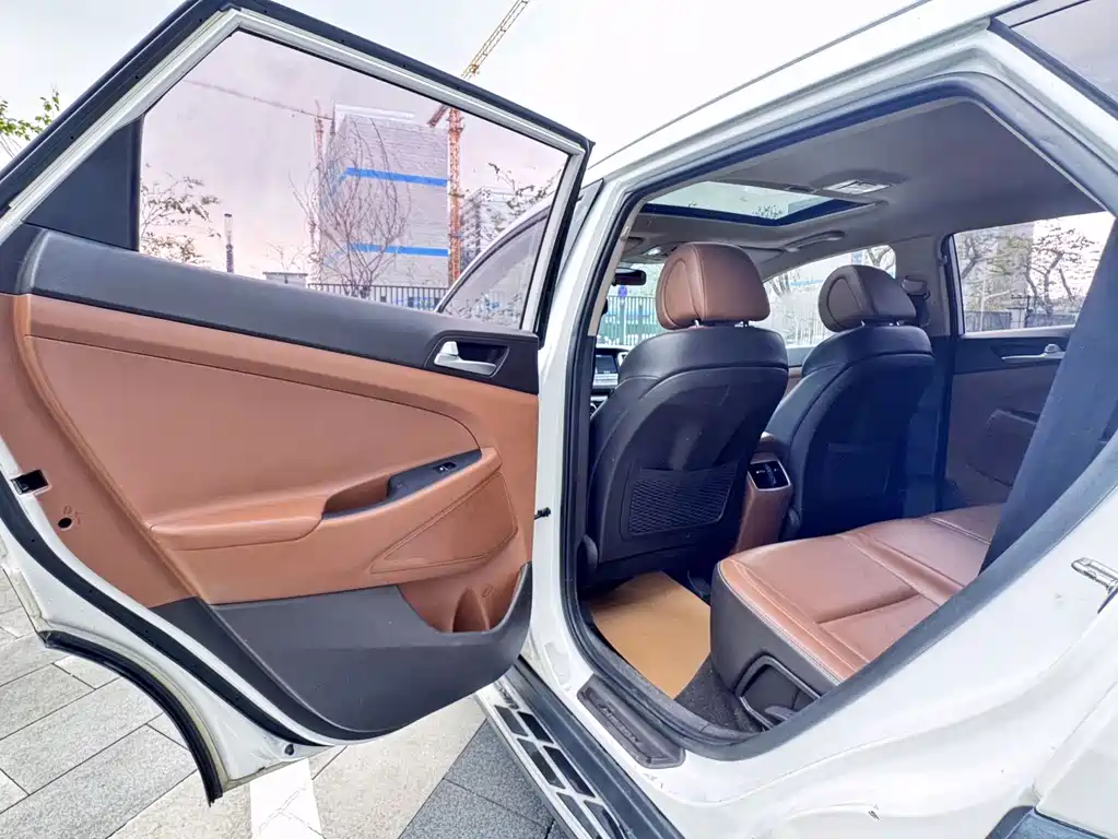 Hyundai Tucson 2016 — фото 21