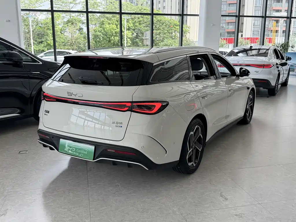 BYD Seal 06 DM-i Wagon 2025 — фото 2