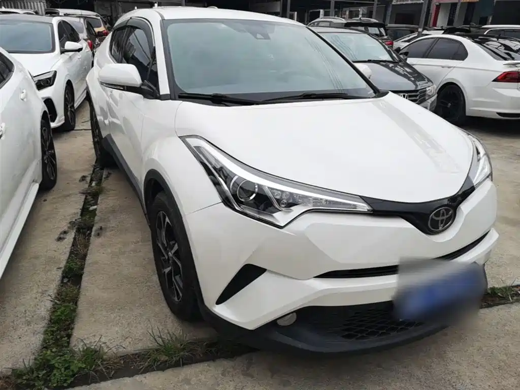 Toyota C-HR 2019 — фото 4