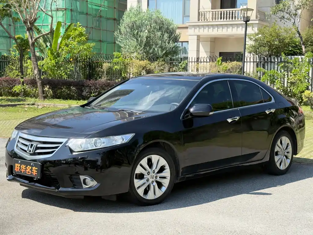 Honda Spirior 2014 — фото 1