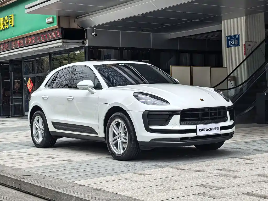 Porsche Macan 2022 — фото 6