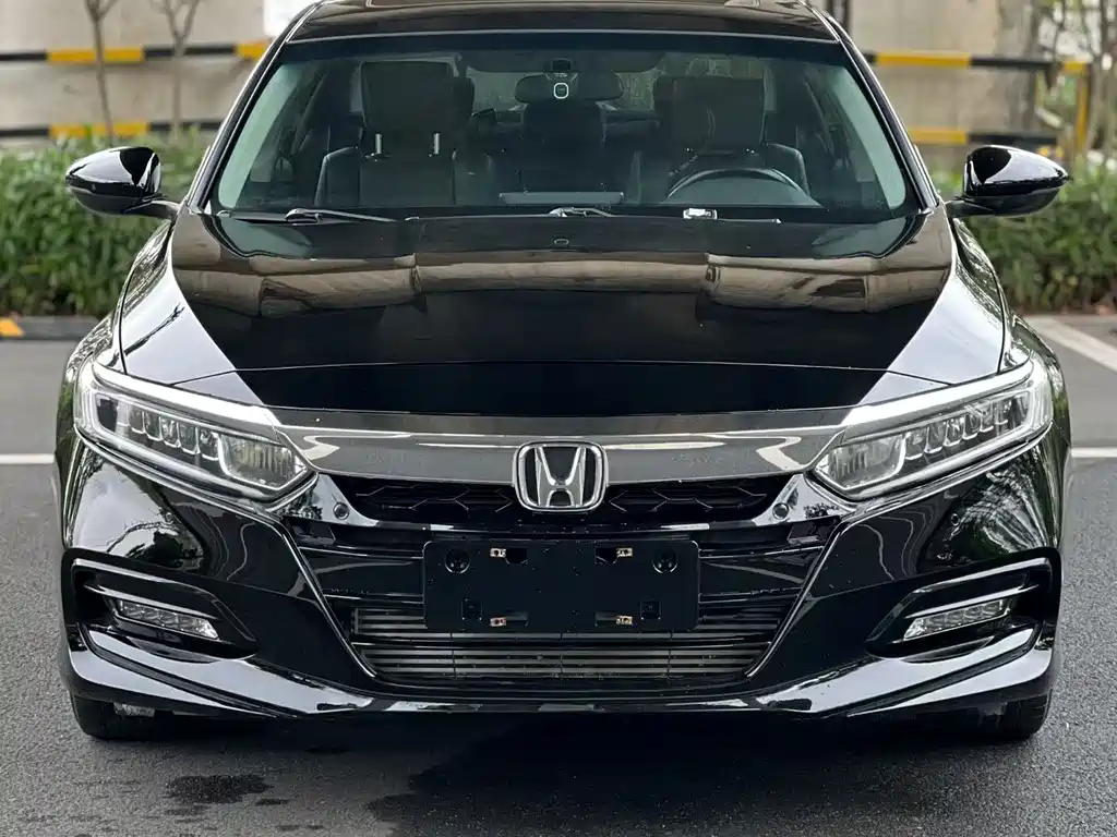 Honda Accord 2018 — фото 3