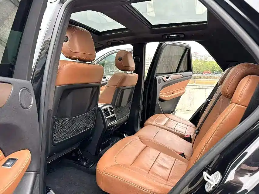 Mercedes-Benz GLE AMG 2018 — фото 9