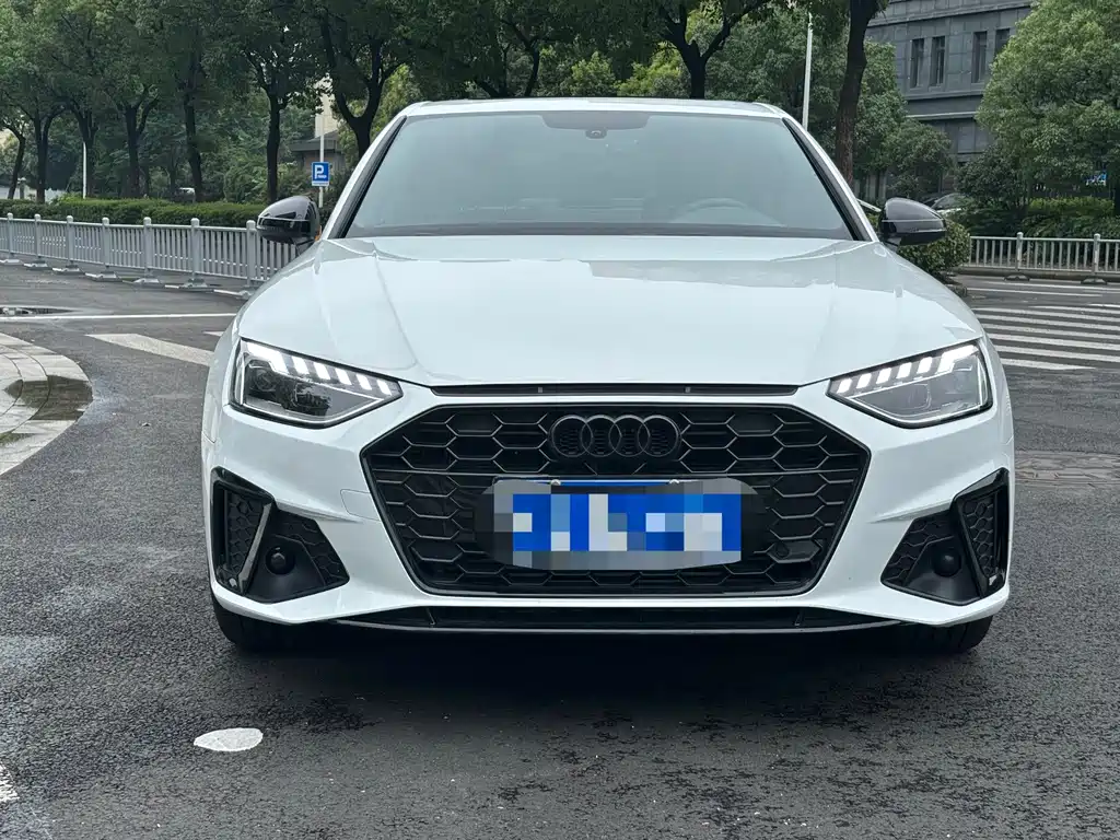 Audi A4L 2025