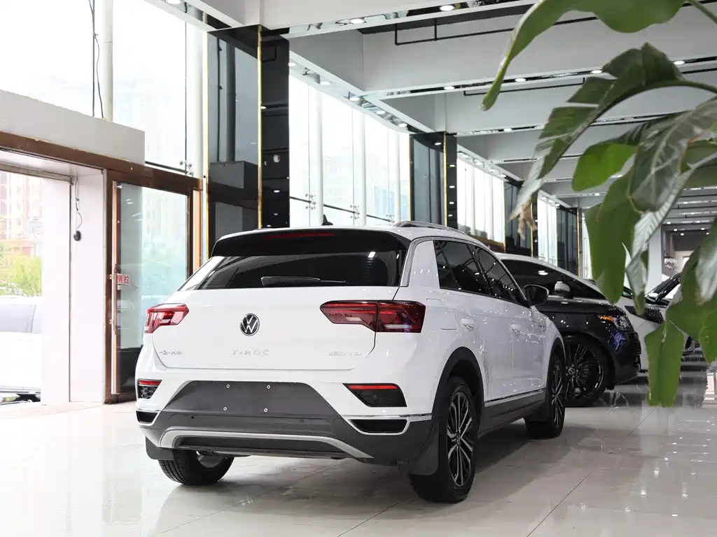 Volkswagen T-Roc 2022 — фото 14