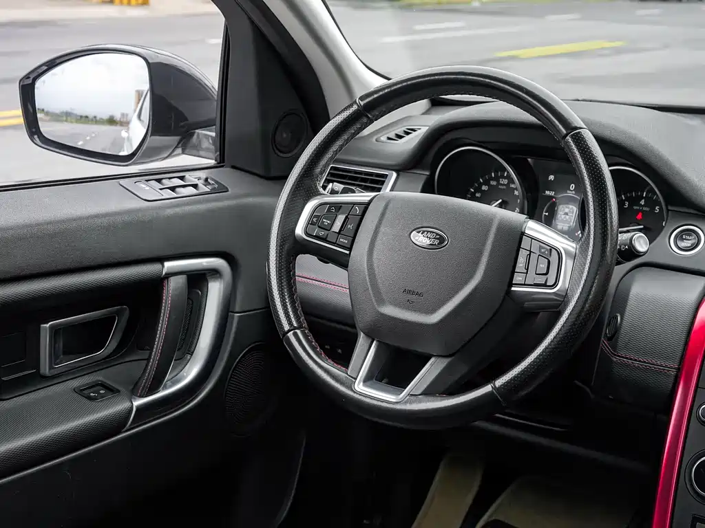 Land Rover Discovery Sport 2019 — фото 32