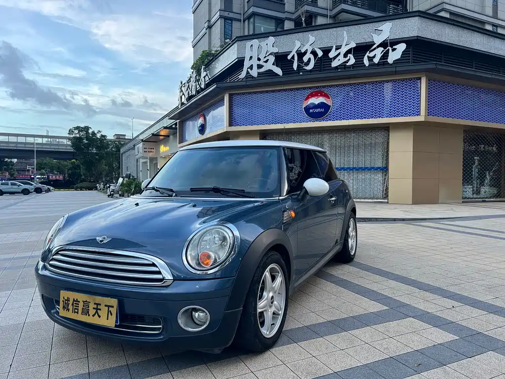 MINI Mini 2010