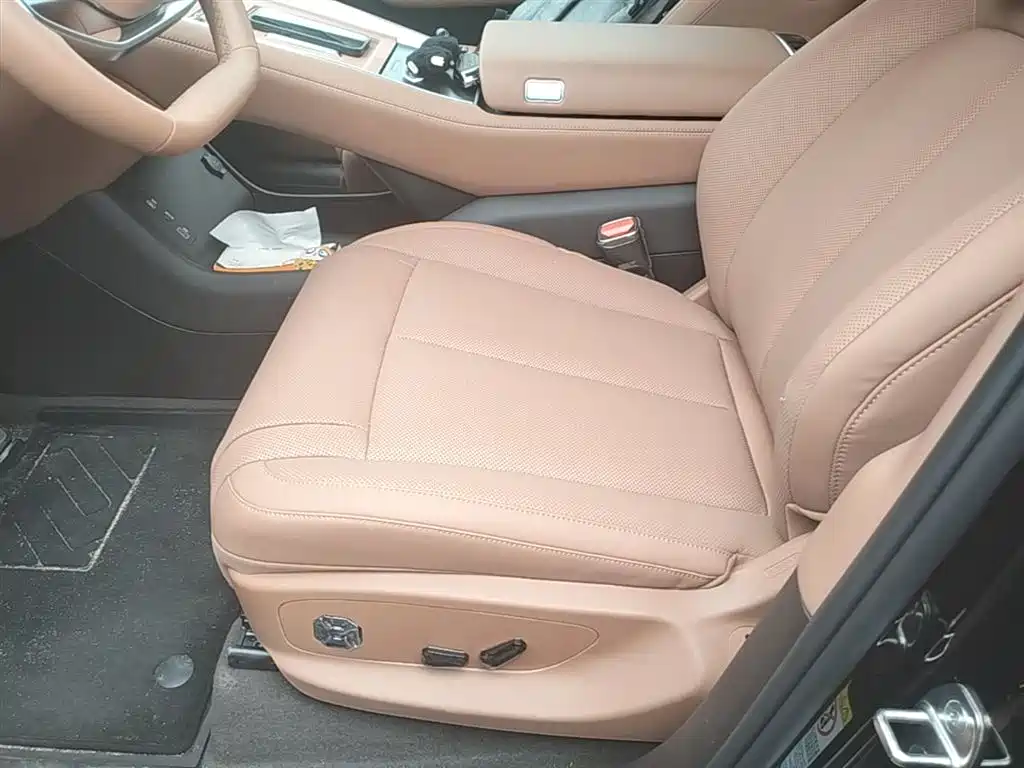 Denza N8L 2026 — фото 15