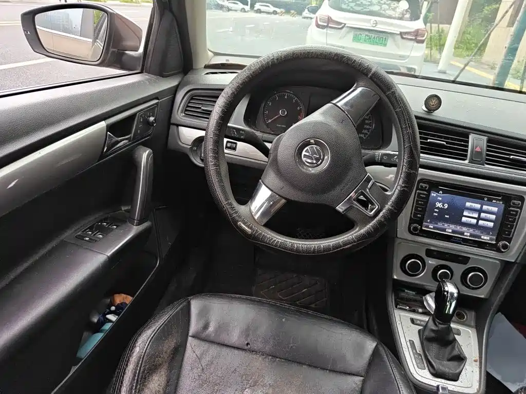 Volkswagen Gran Lavida 2015