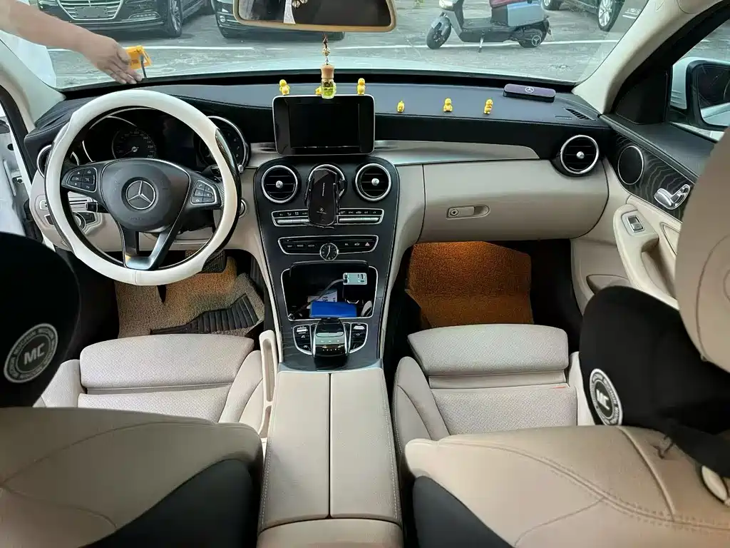 Mercedes-Benz C-Class 2017