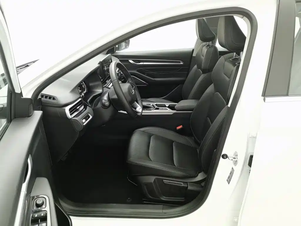 Geely Emgrand 2023 — фото 10
