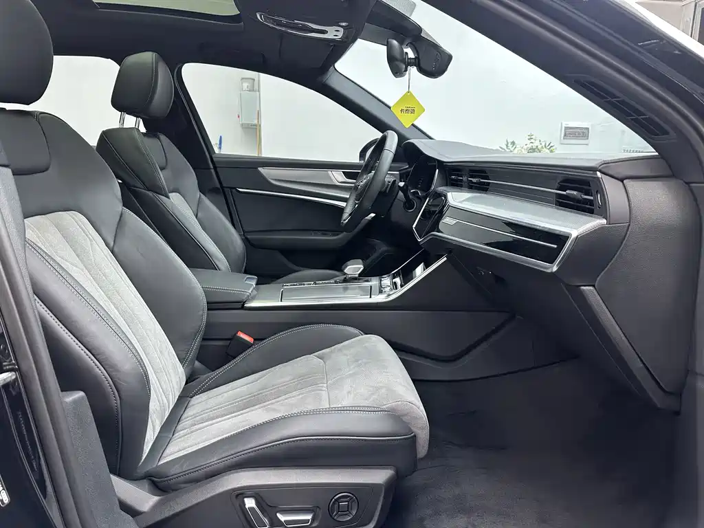 Audi A6L 2023 — фото 14