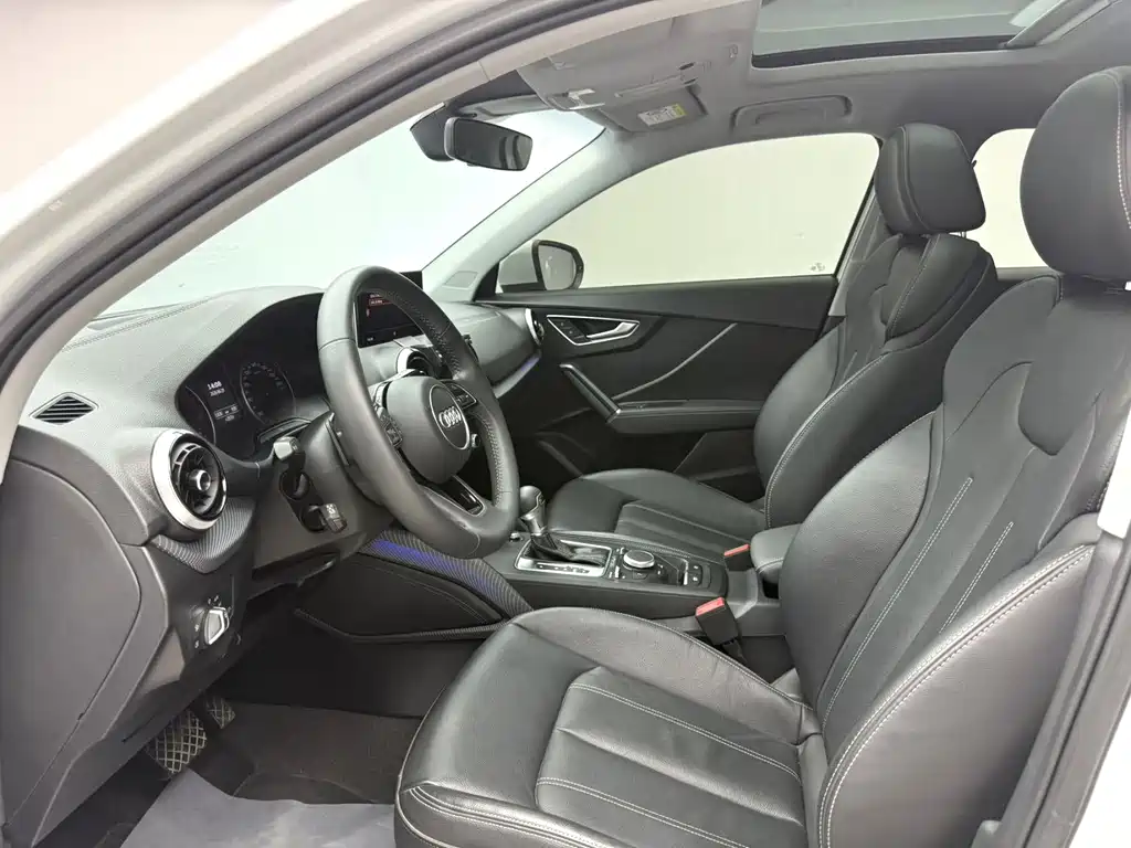 Audi Q2L 2021