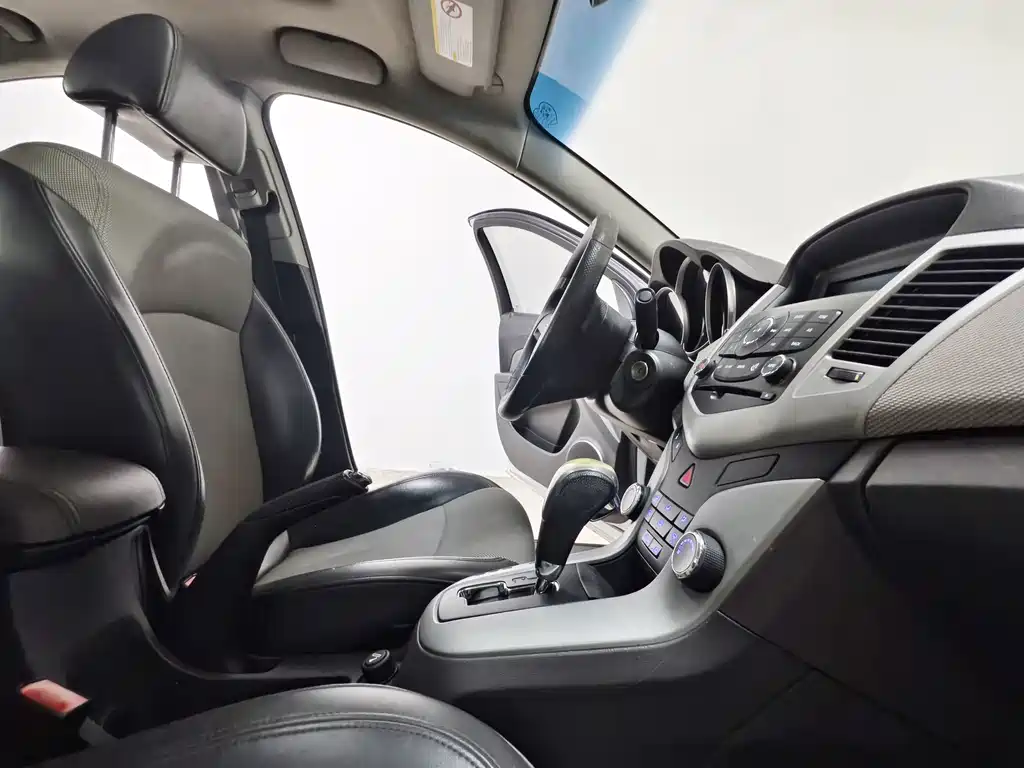 Chevrolet Cruze 2013 — фото 15