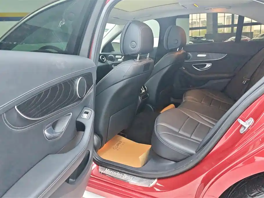Mercedes-Benz C-Class 2019 — фото 11