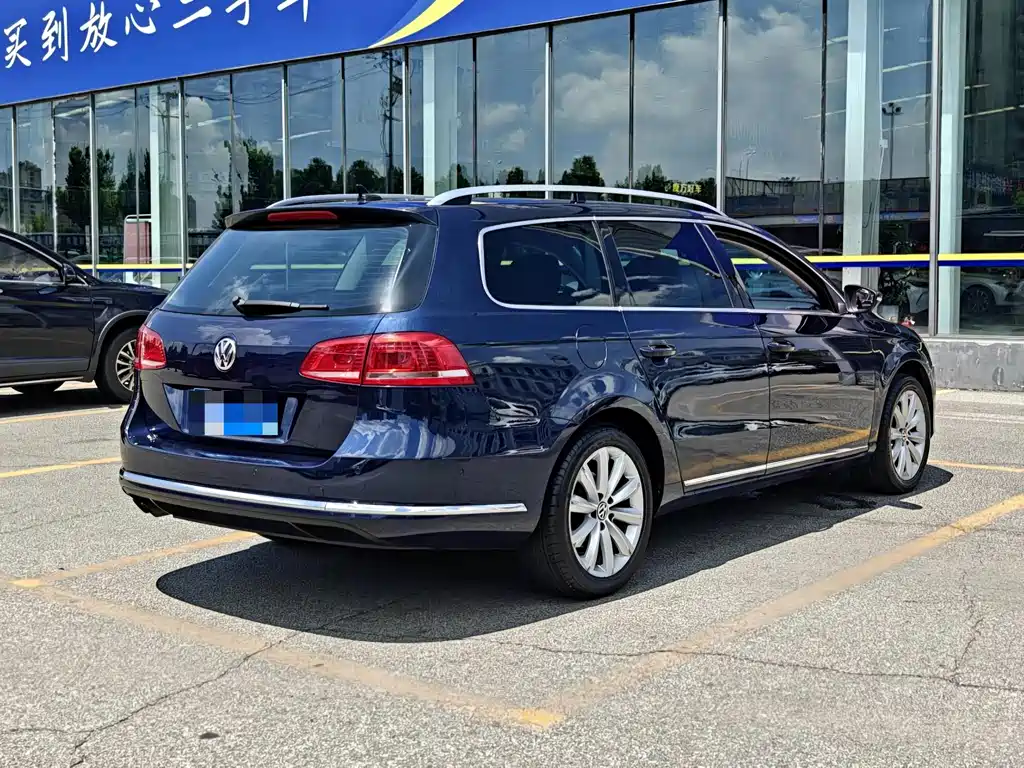 Volkswagen Magotan 2013