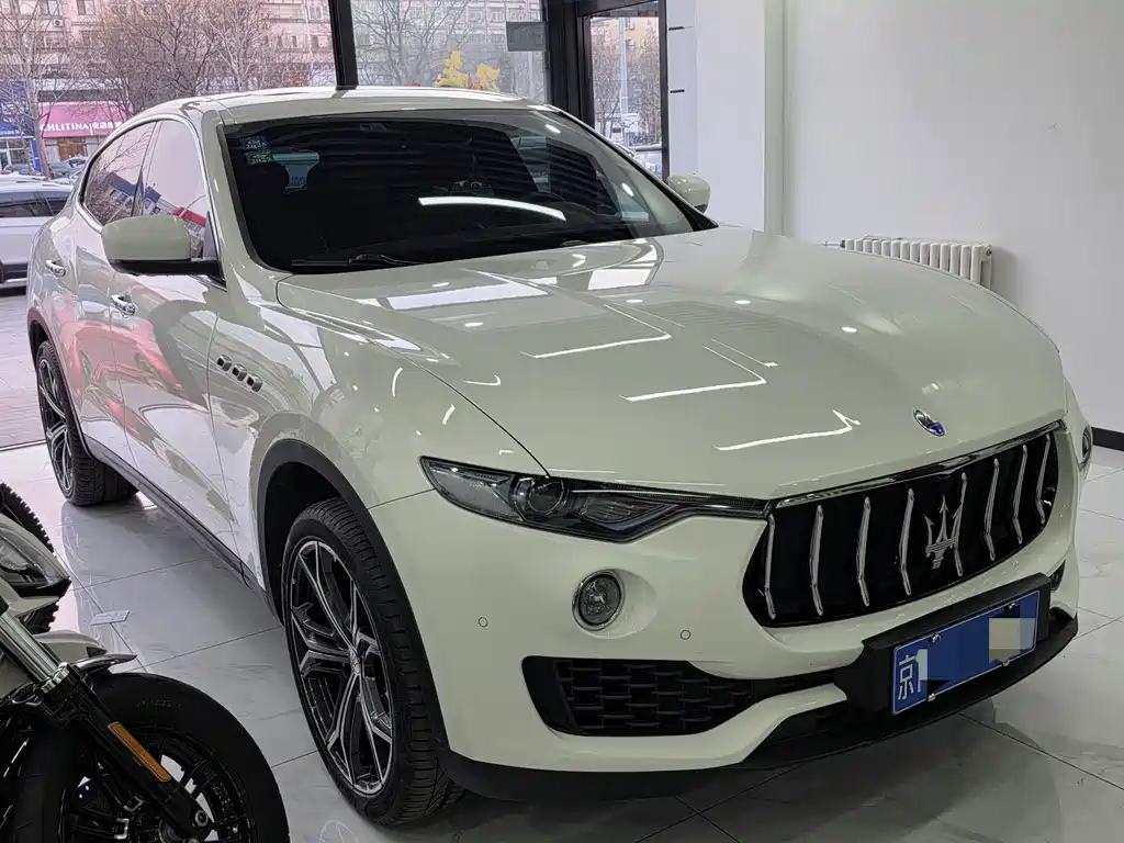 Maserati Levante 2017 — фото 3