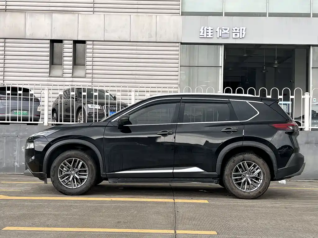 Nissan X-Trail 2022 — фото 12