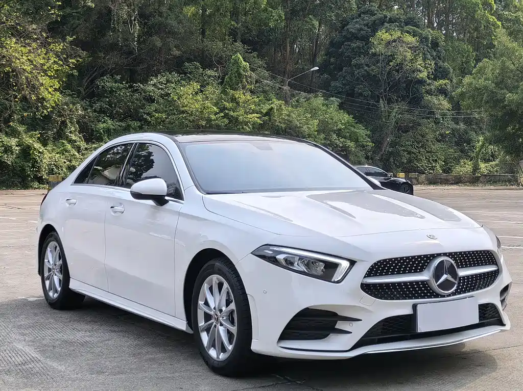 Mercedes-Benz A-Class 2022 — фото 13